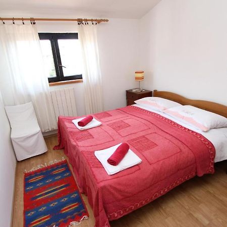 Apartments Milena 로비니 외부 사진